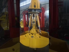 0.6 CBM rotary double cylinder clamshell bucket for 16M telescopic arm is Functional testing